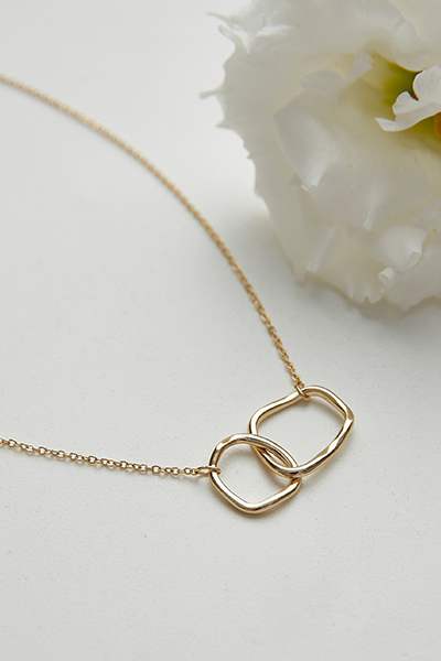 交錯雙環造型鎖骨鍊