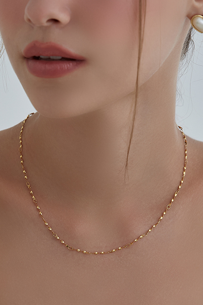 閃耀扭轉串接鎖骨鍊