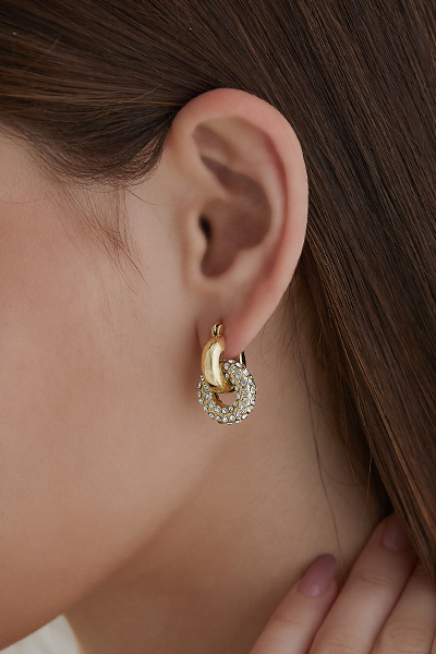 幾何圓圈鋯石。針式耳環