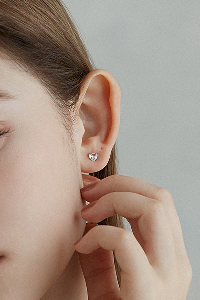 迷你甜心。銀針耳環-5mm
