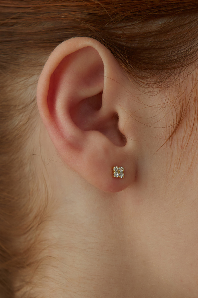 迷你方形水鑽。銀針耳環(銀)