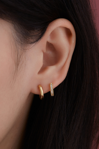 閃耀一體成型雙圈。夾式耳環(金)