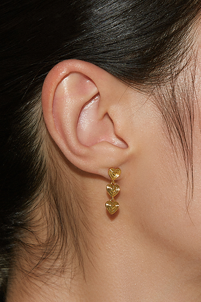 垂墜小甜心壓紋。夾式耳環(金)