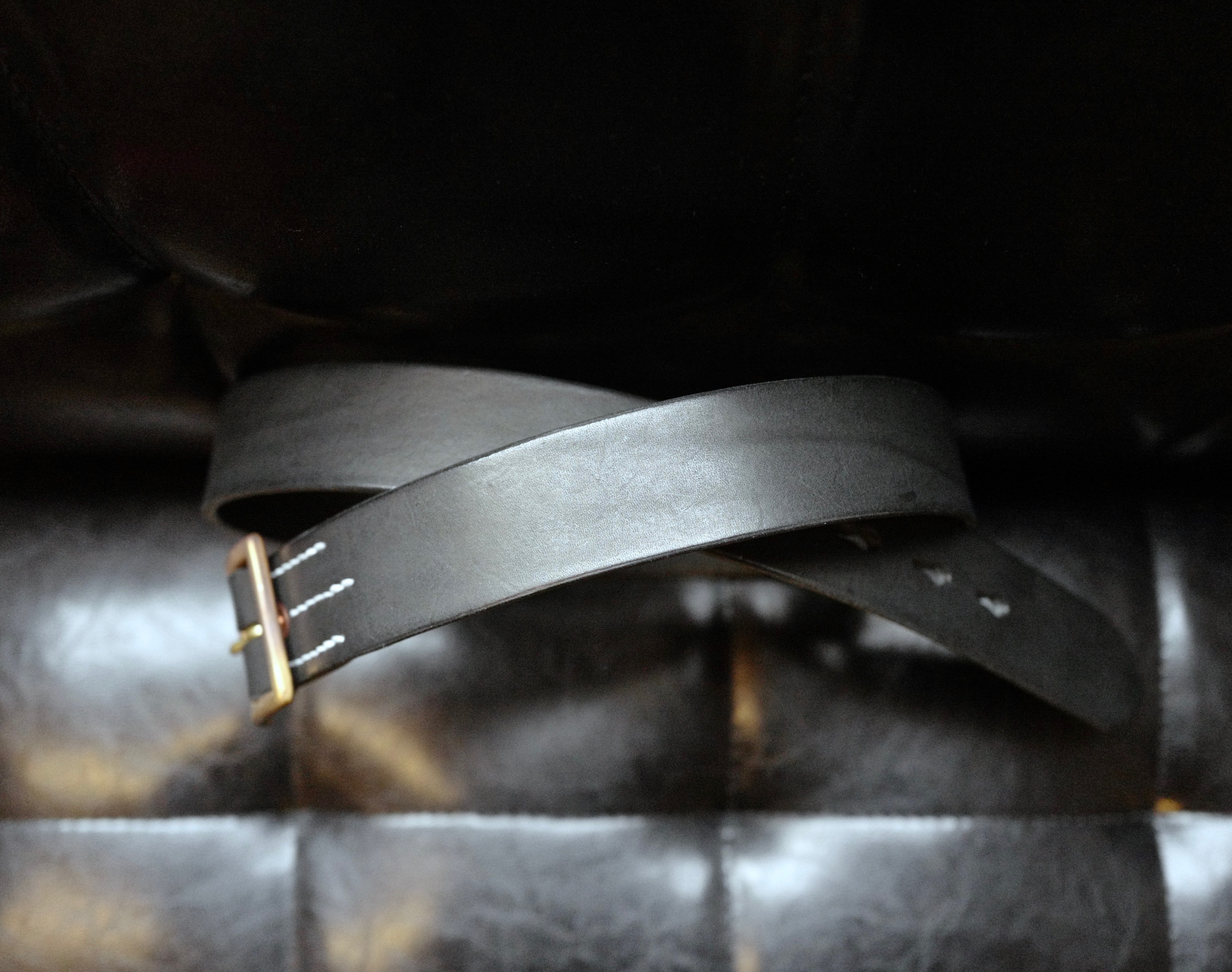 『Faith』S.F.K 經典植鞣革透染蠟面黑公牛背皮皮帶 (XS-XXL) / Waxed black belt 須事先詢問現貨數量