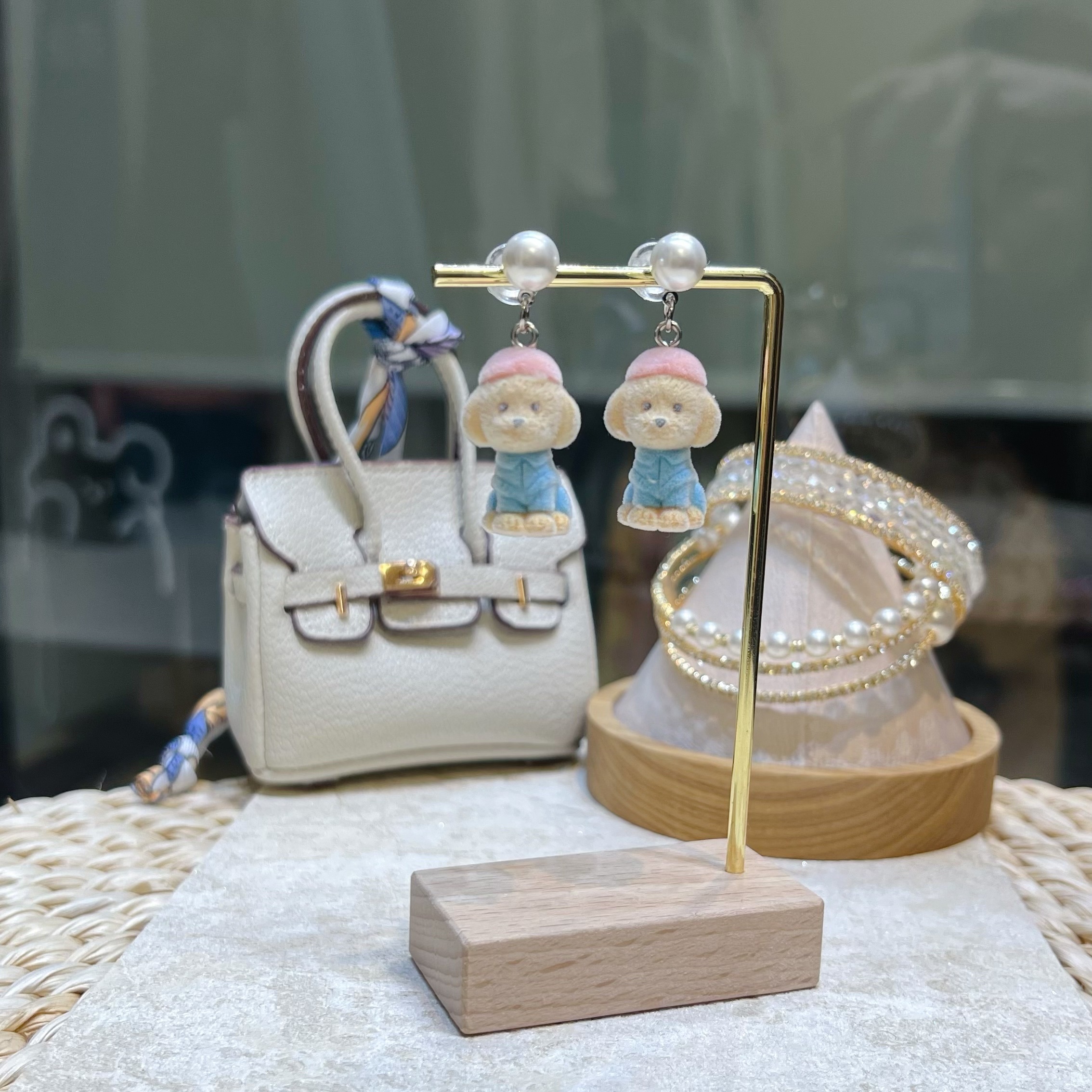 1201 POODLE PAINTER EAR RING