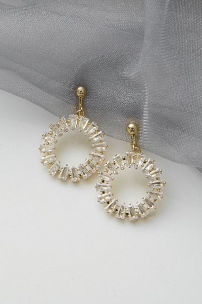 輕奢環繞鋯石。夾式耳環