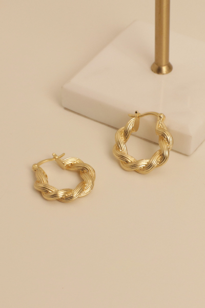 法式曲線麻花。針式耳環