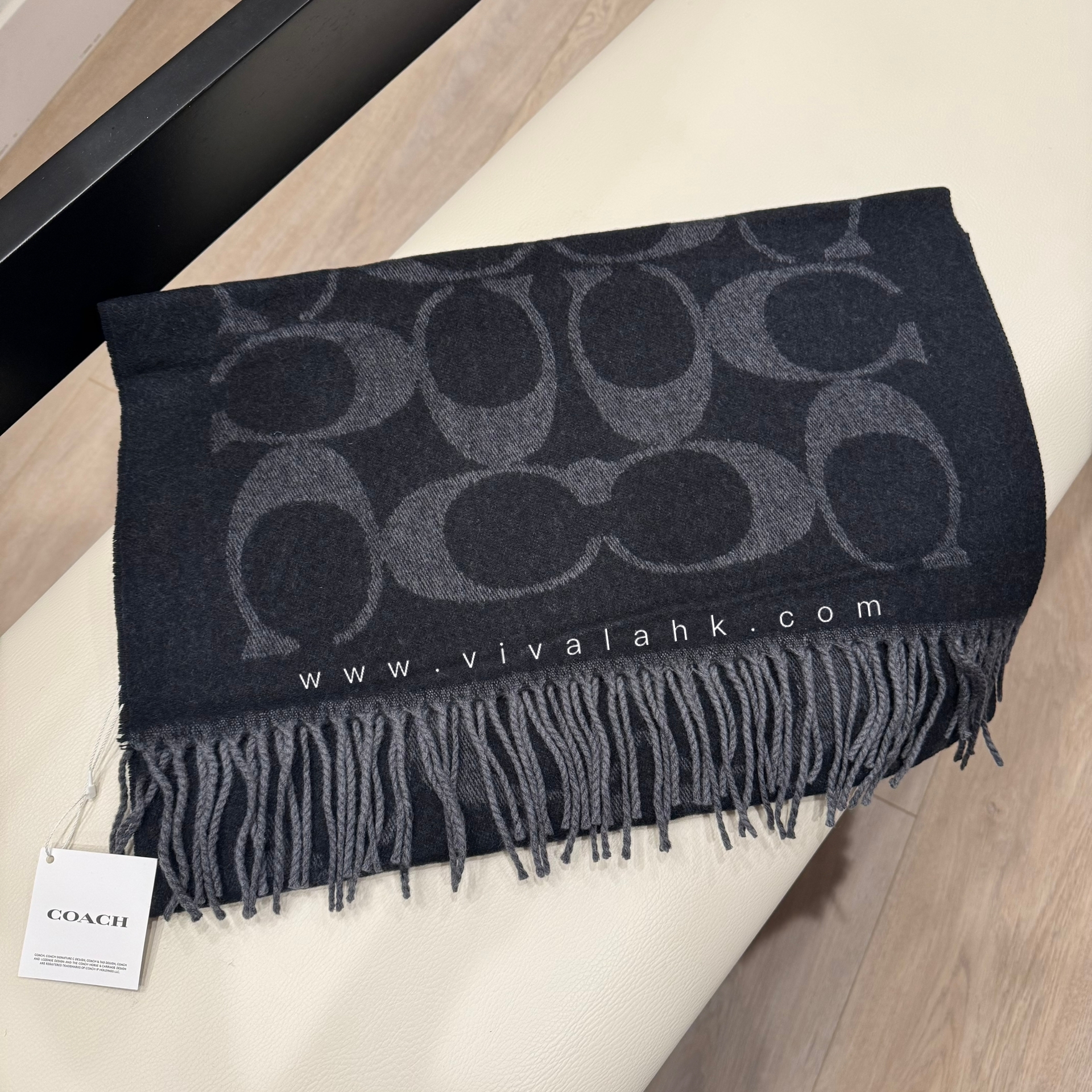 Coach - C字暗花特大圍巾 (羊毛+羊絨) (CU807)