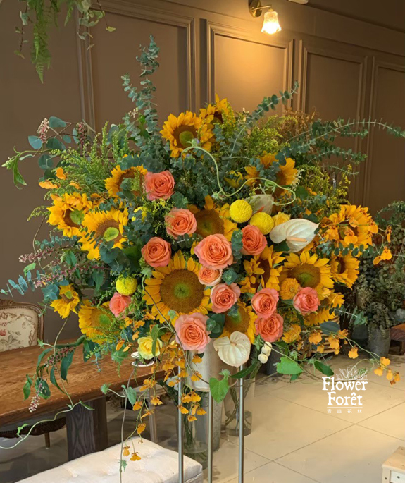 向日飛揚 | 高架花籃