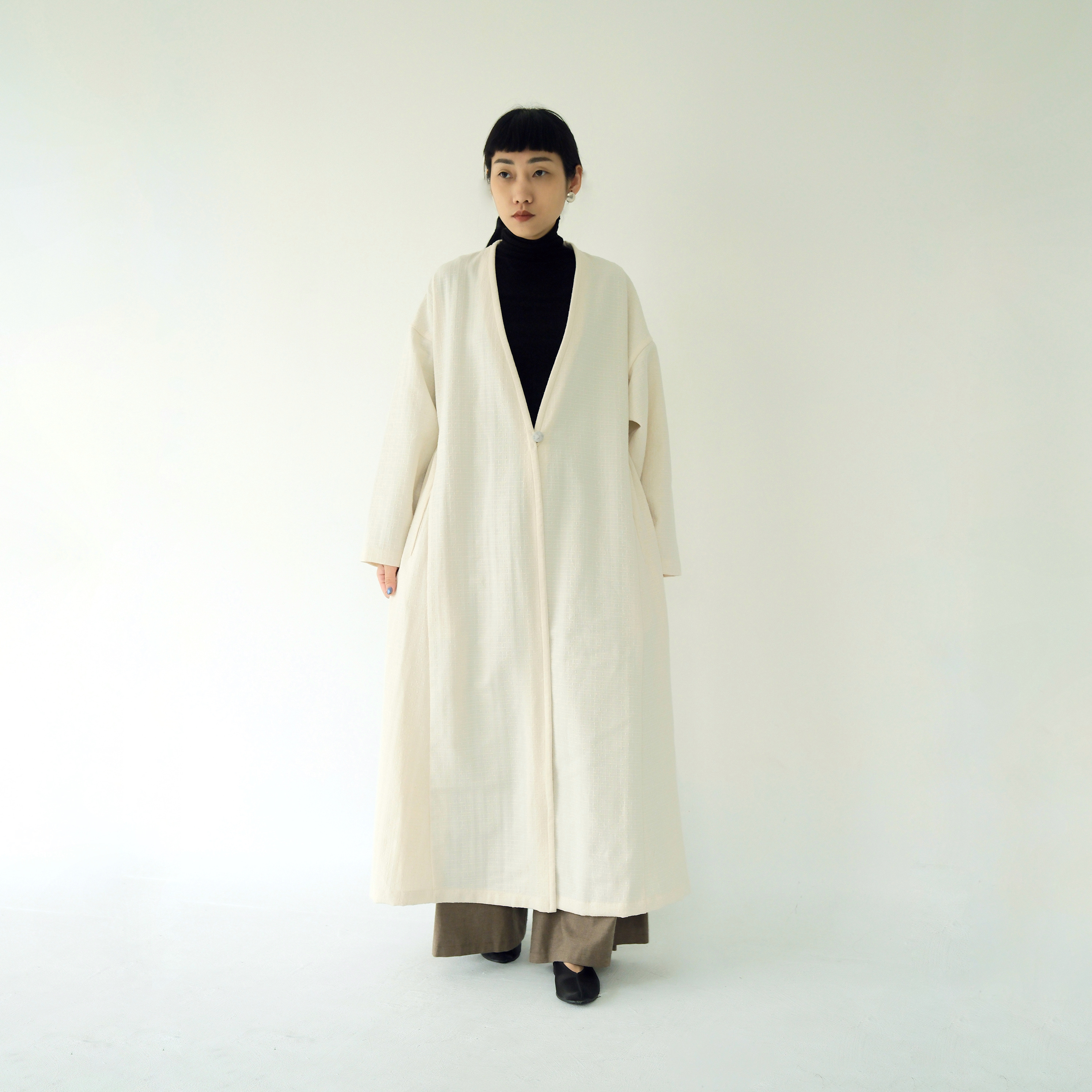 川衣 WEAR BEING ｜牧服者｜中亞開襟縮腰外套｜米色