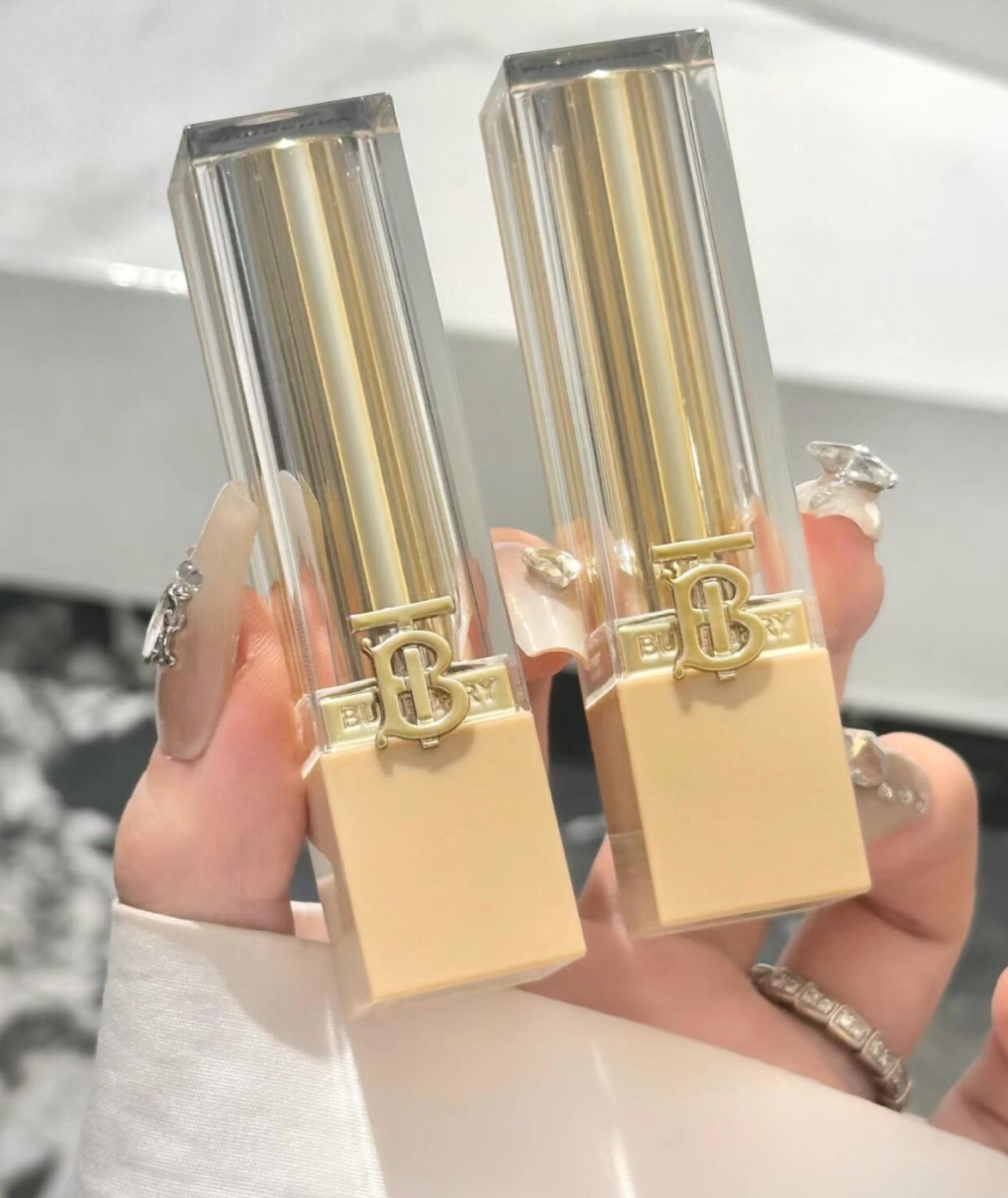 <海外限定> BURBERRY 水漾 唇膏