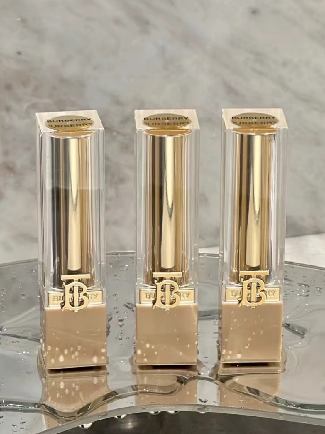<海外限定> BURBERRY 水漾 唇膏