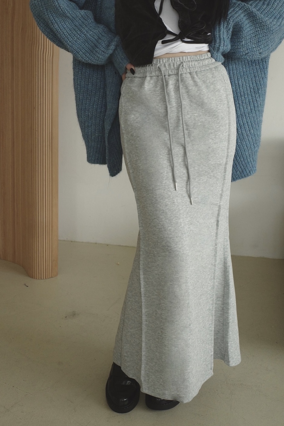 <女裝現貨💗> D124 壓褶鬆緊棉料魚尾長裙 淺灰/深灰/黑色