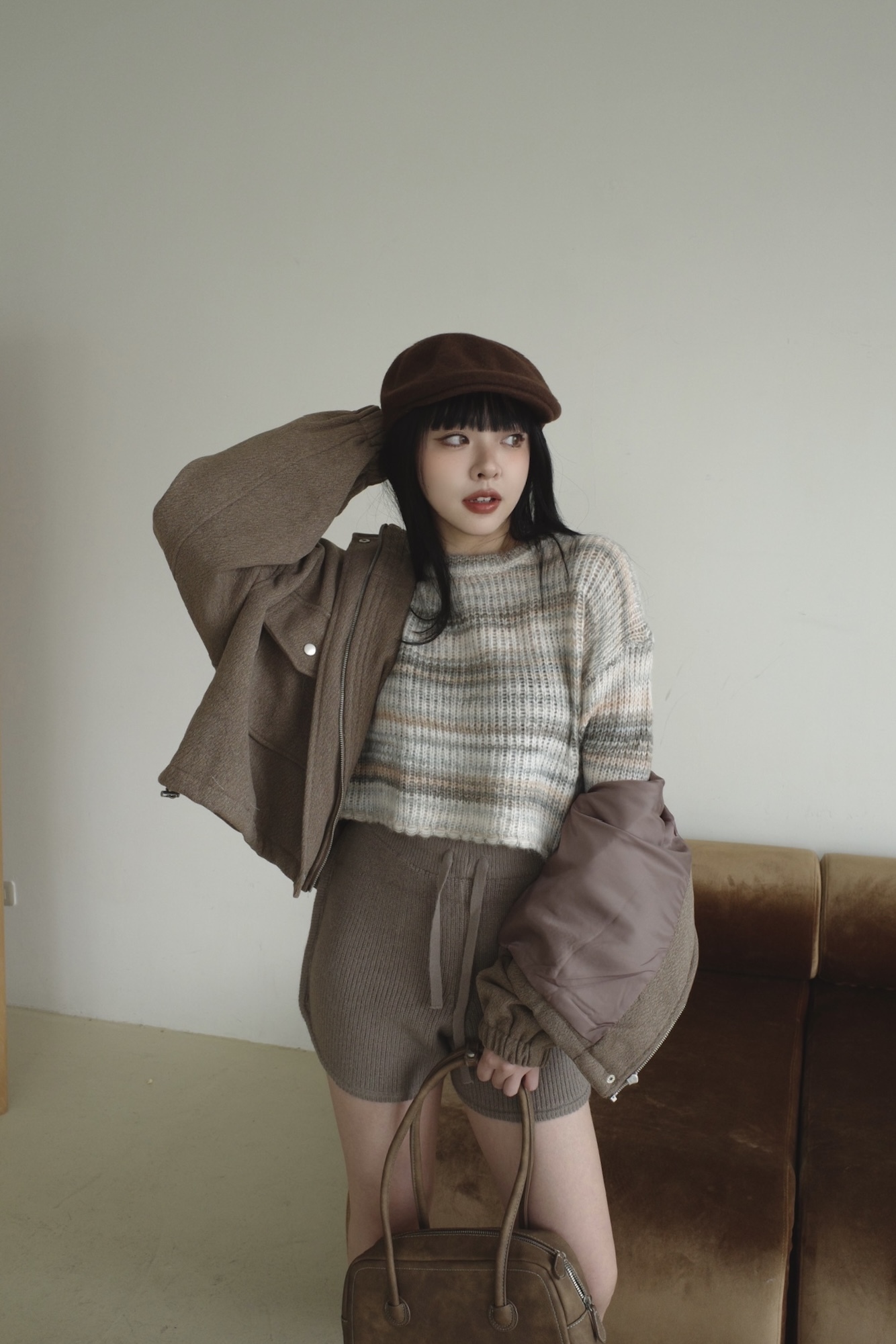 <女裝現貨💗>D107 混色條紋短版針織毛衣 咖啡