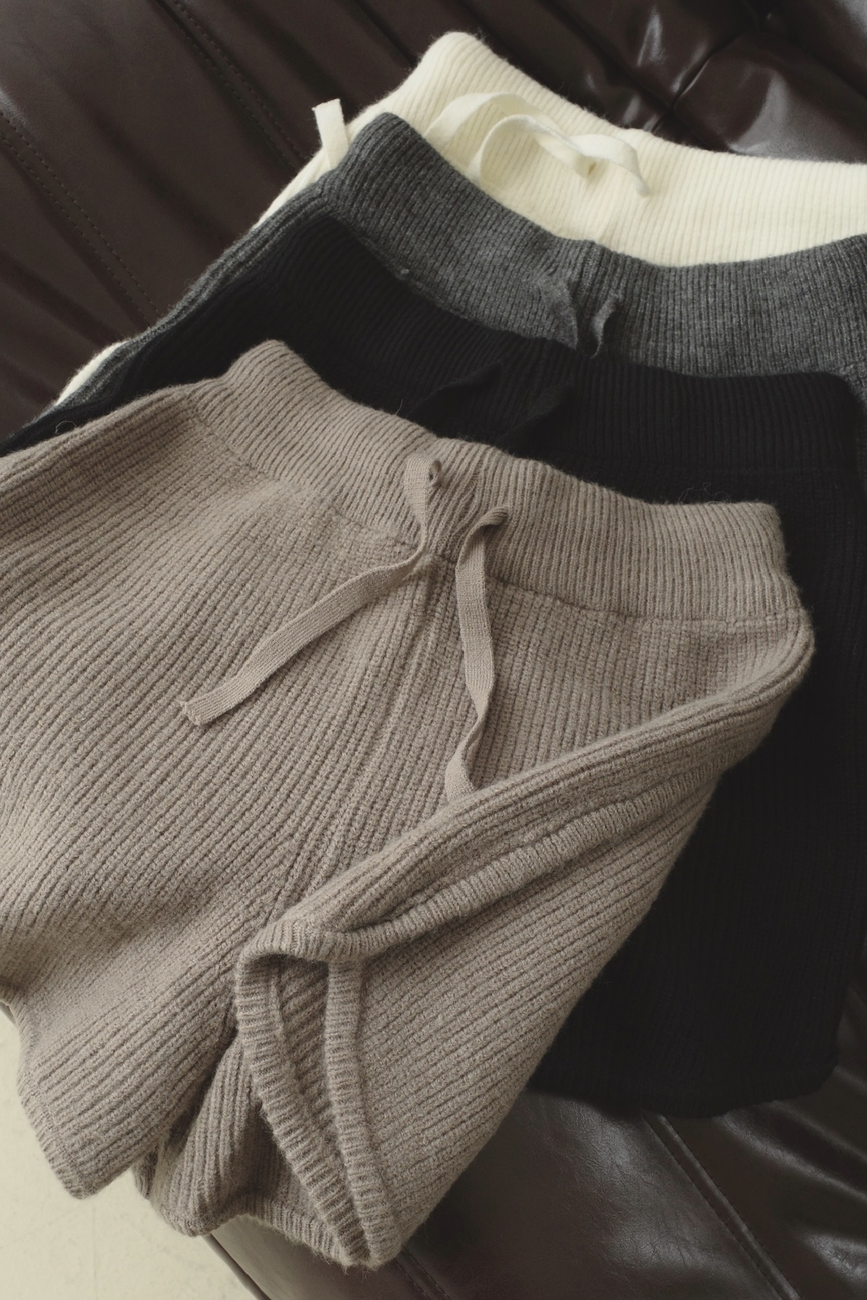 <女裝現貨💗> D114 慵懶抽繩針織毛線短褲  奶咖/深灰