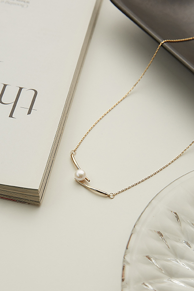 交錯感珍珠鎖骨鍊