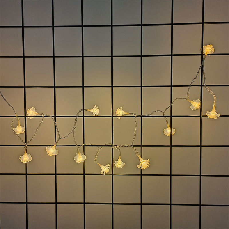 TP 電池式花朵形LED燈串/白 15燈