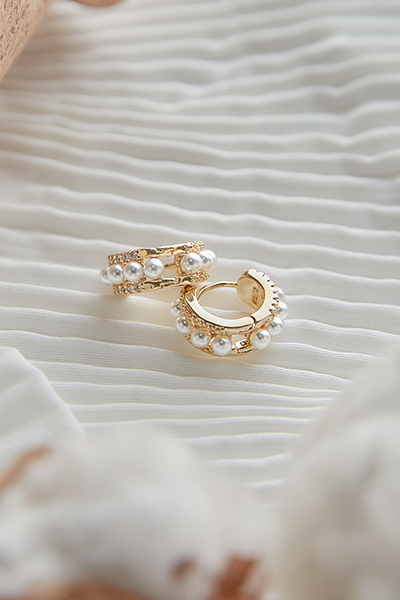 珍珠法式感。針式耳環