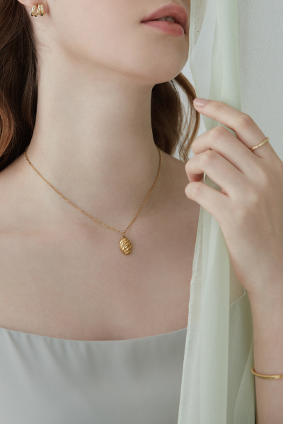 光澤扭轉橢圓細鍊