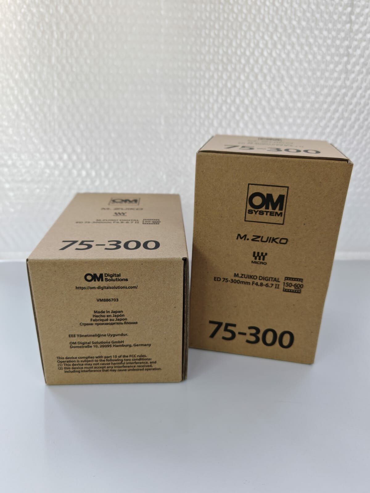 OLYMPUS - M.Zuiko Digital ED 75-300mm f 4.8-6.7 II Lens (平行進口)
