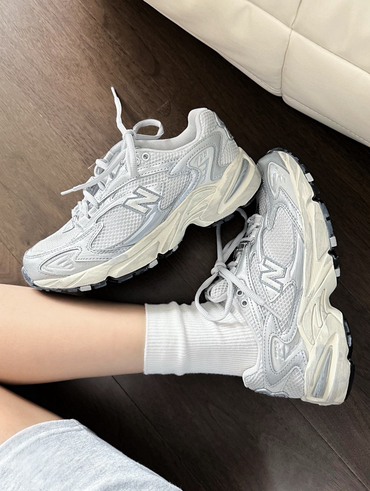 New Balance NB 725 灰銀色 髒髒鞋 灰色 Y2K 復古 慢跑鞋 老爹鞋 奶油底 ML725SG1/預購