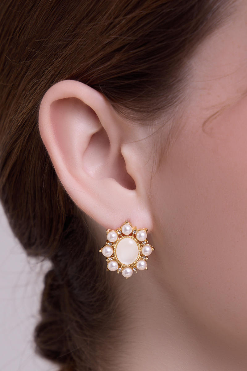 晶透珍珠貓眼。銀針耳環