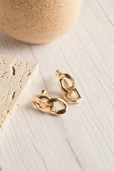 簡約鎖鏈。夾式耳環