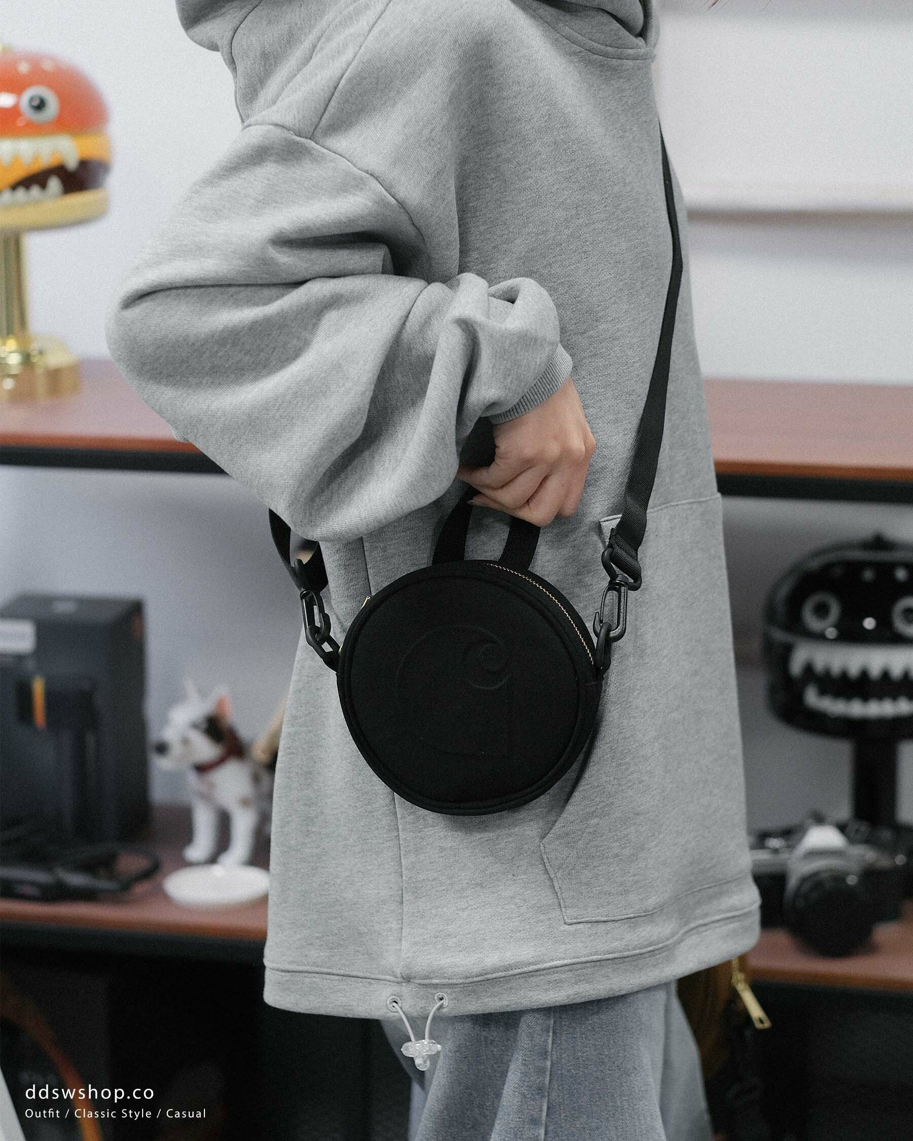 "現貨" Carhartt WIP Clarton Zip Wallet 零錢包 / Bags 側背小包