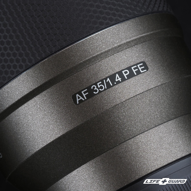 霧鈦黑貼膜質感，LIFE+GUARD 專機專屬開版