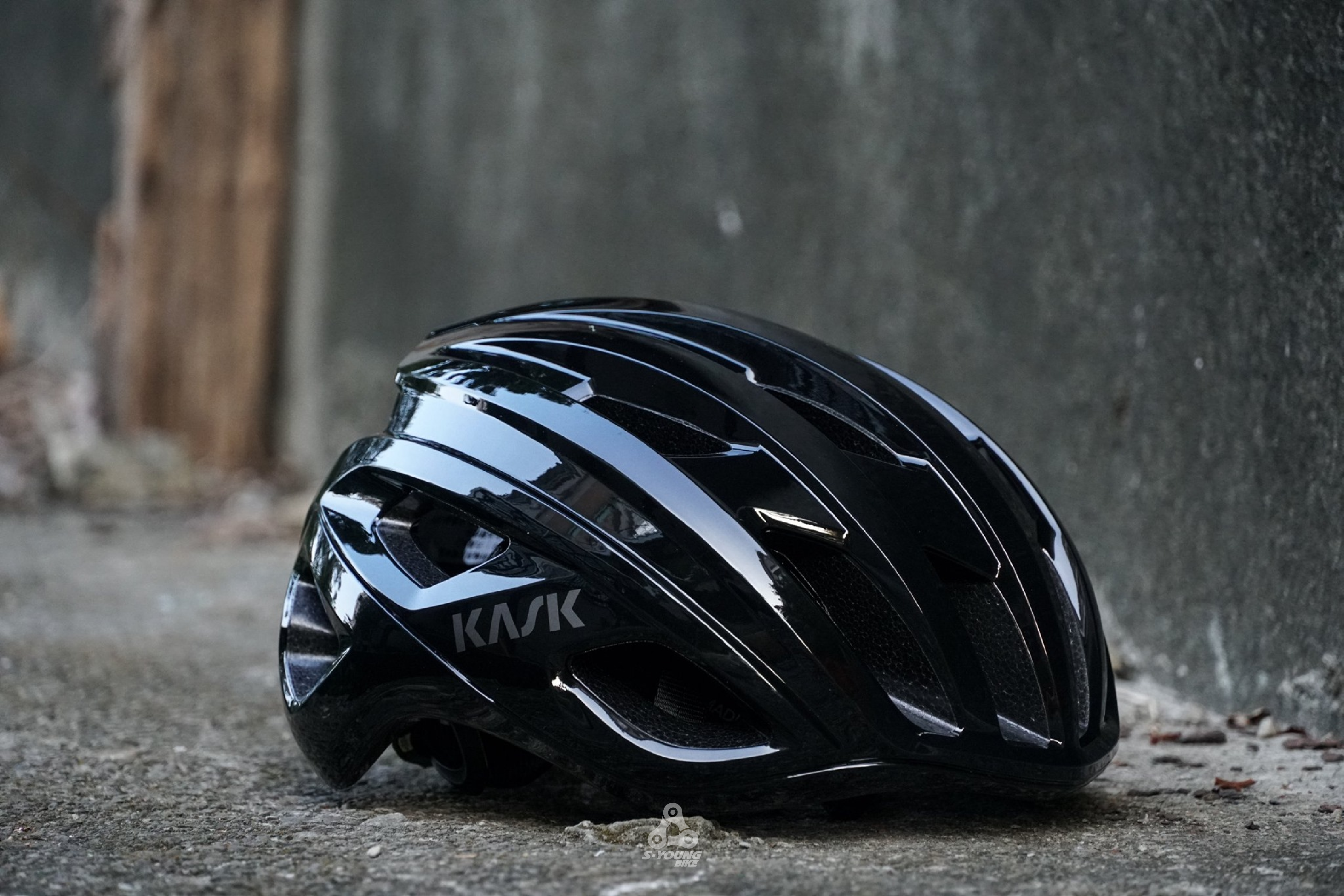 【KASK】MOJITO 3 WG11 自行車公路車安全帽 / Black 亮面黑