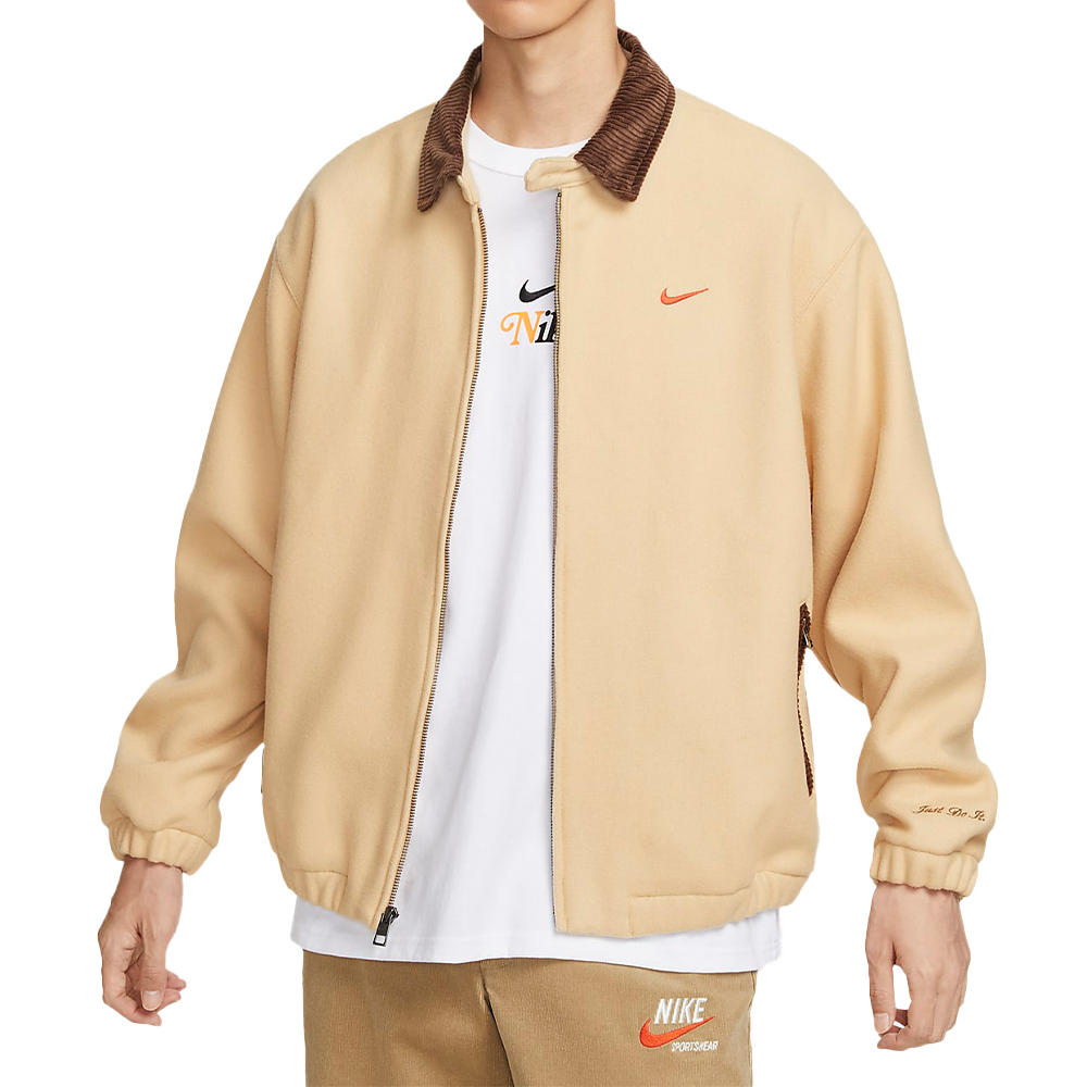 Nike Twill Prem JKT GCE 男款 卡其色 刺繡Logo 口袋 拉鍊 工裝 外套 HQ4744-233
