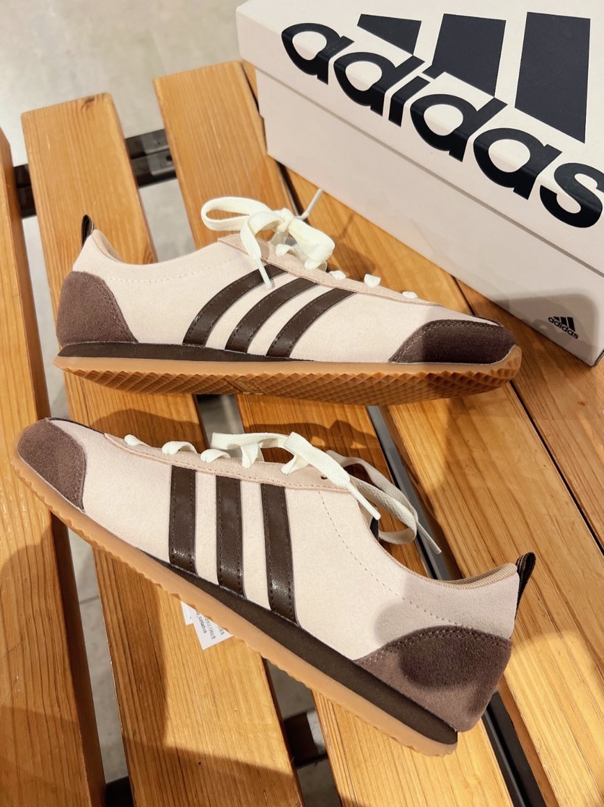 ADIDAS VS JOG 2.0 焦糖布朗尼 JQ8539