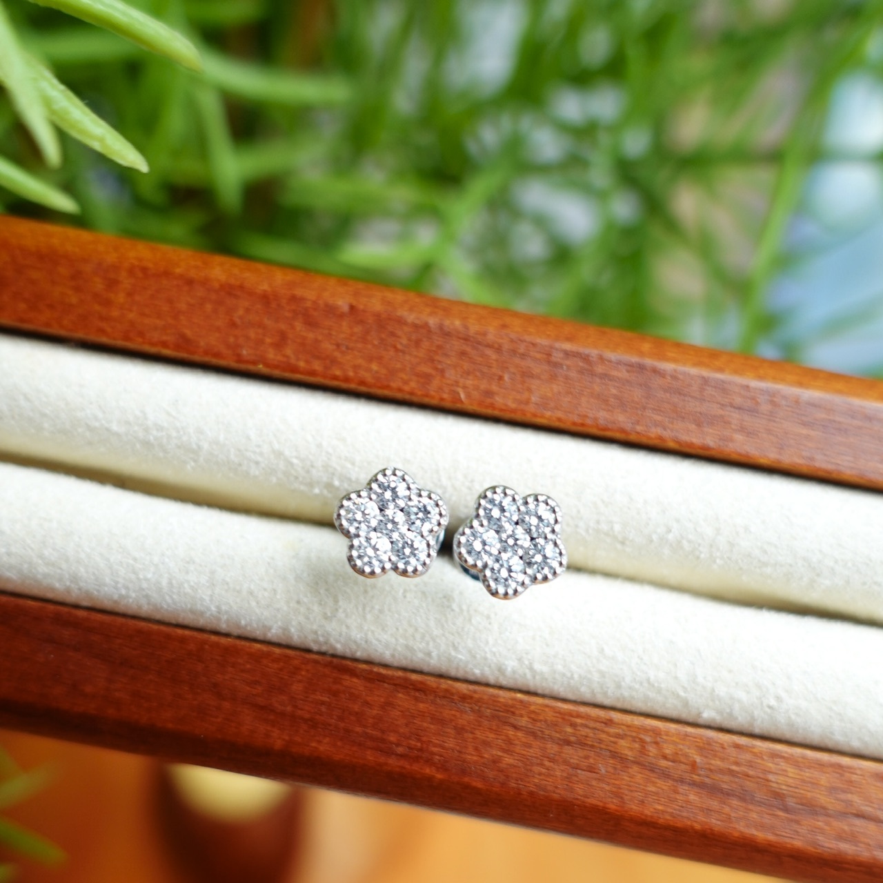 18K金鑽石耳釘 - 拼花