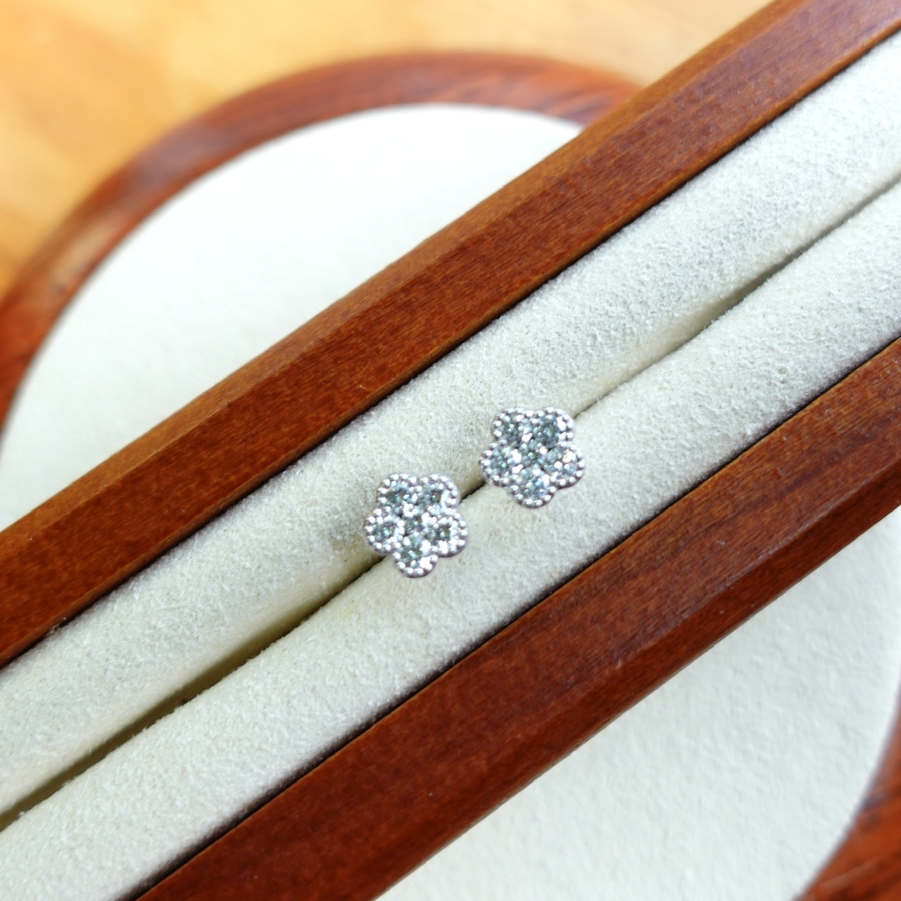 18K金鑽石耳釘 - 拼花