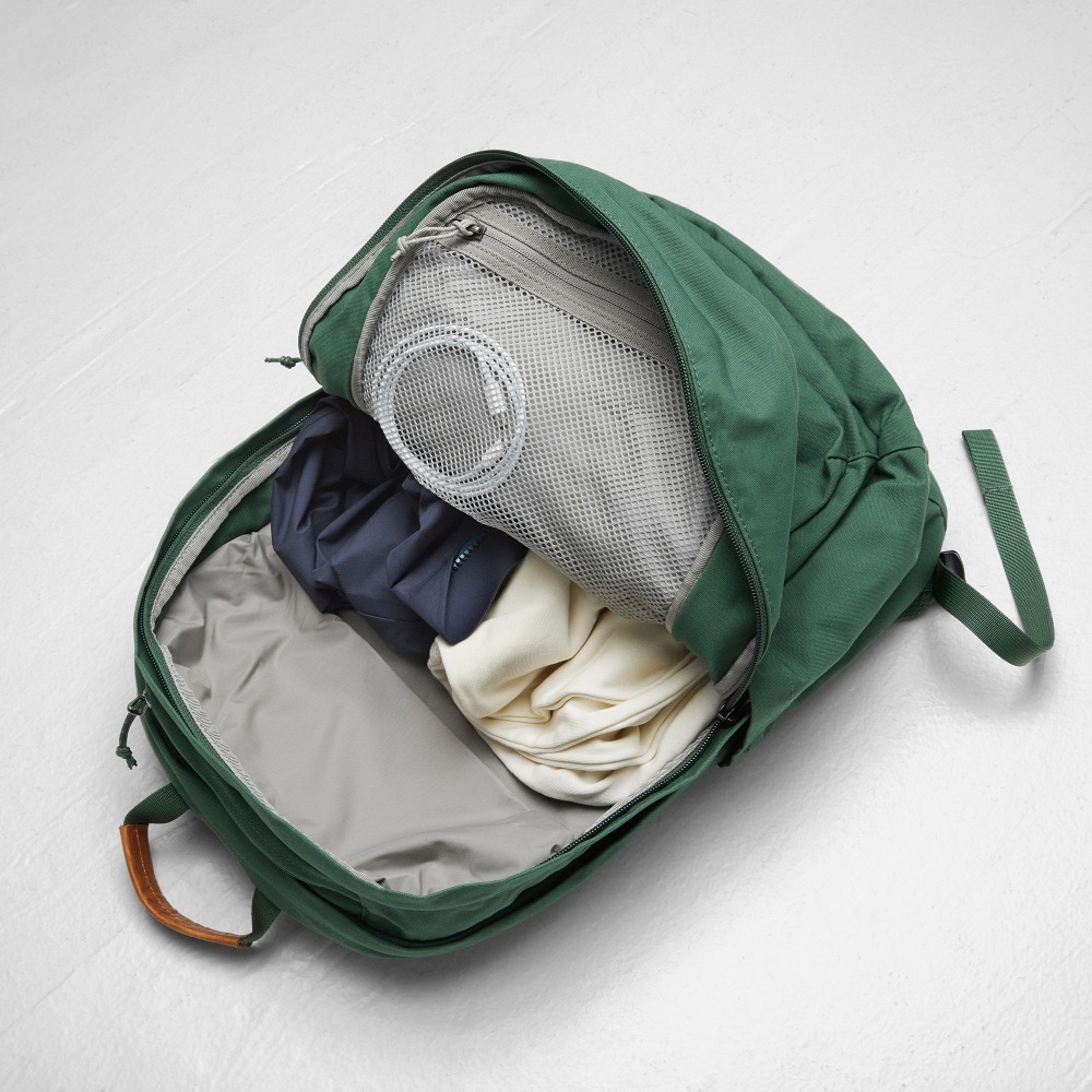 Fjallraven 小狐狸 Raven 28 後背包 FR23345 北極狐