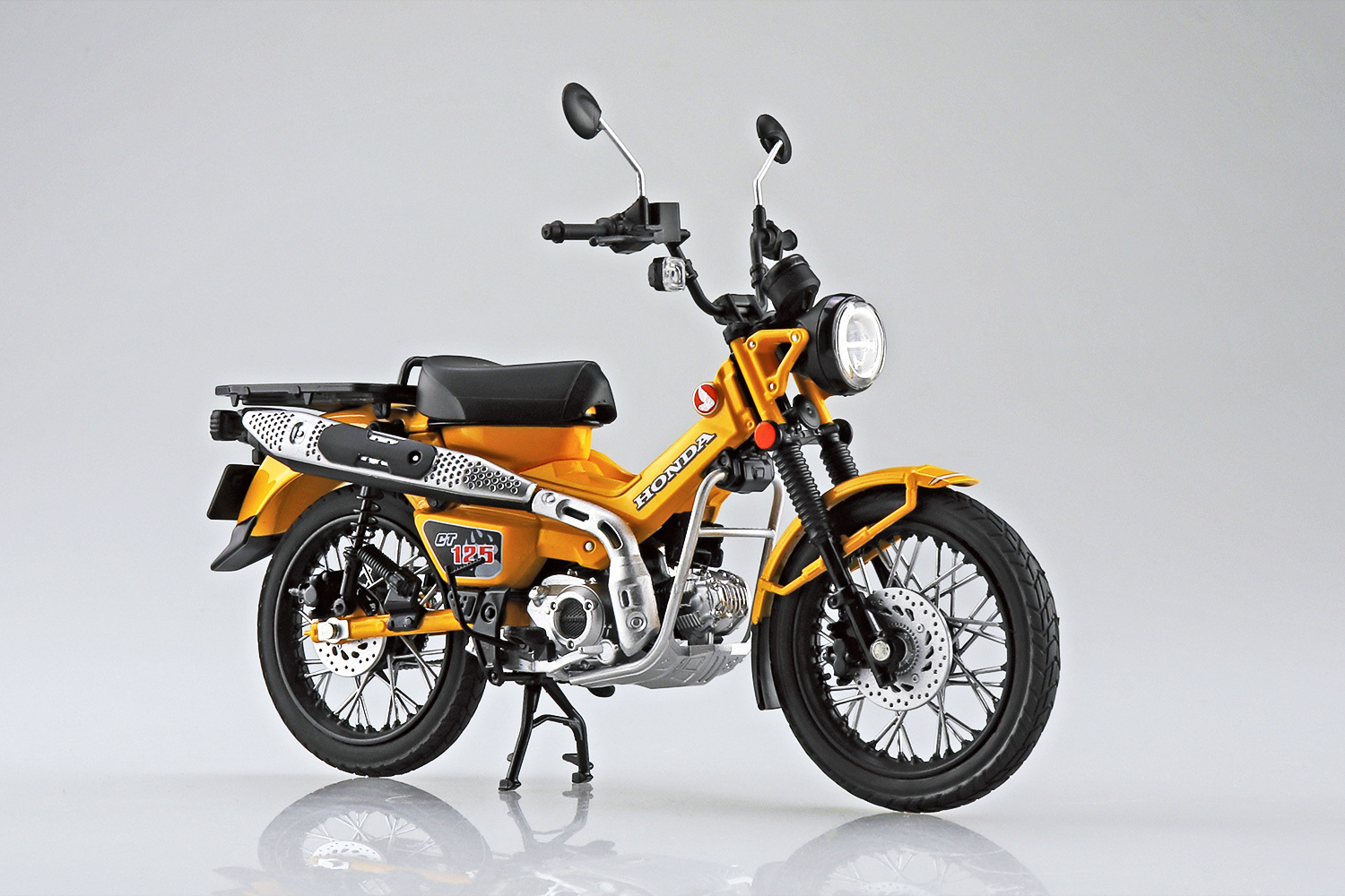 AOSHIMA 青島社 CT125 Hunter Cub 模型