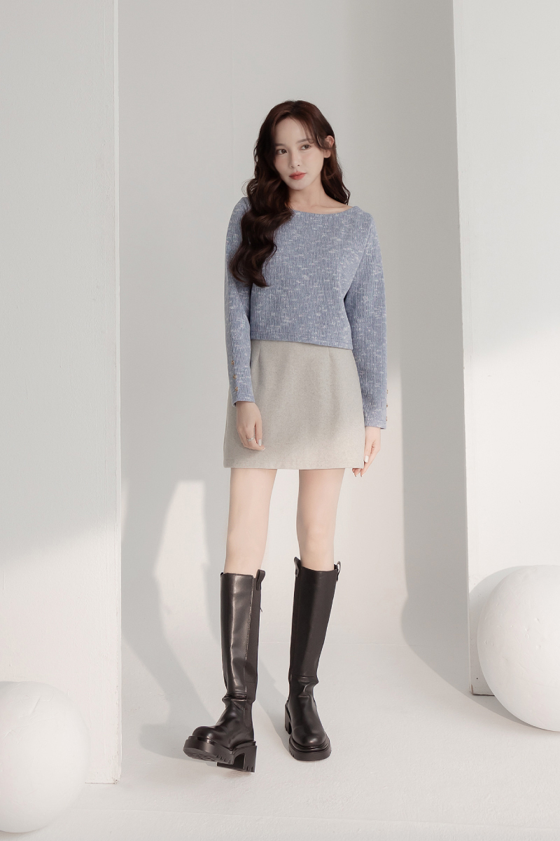 混色針織寬領短版上衣