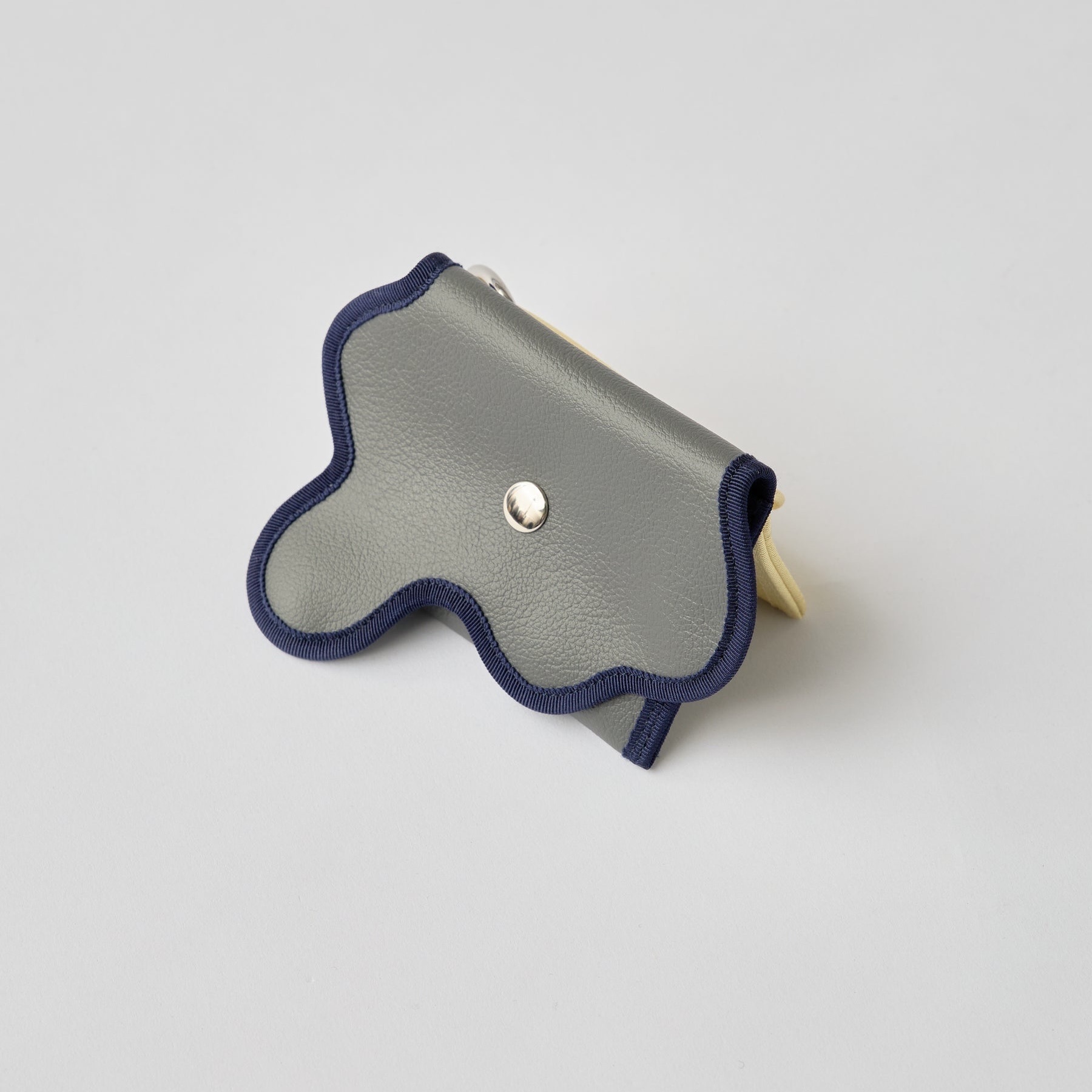 Nori 波浪掛勾零錢包 炭灰色 x 檸檬黃