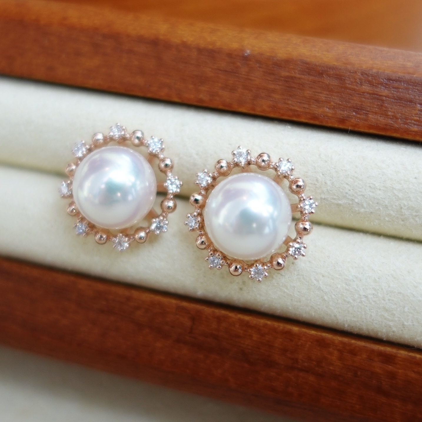 甜甜圈 - 18K金鑽石耳套 (適合6-8.5mm珍珠)