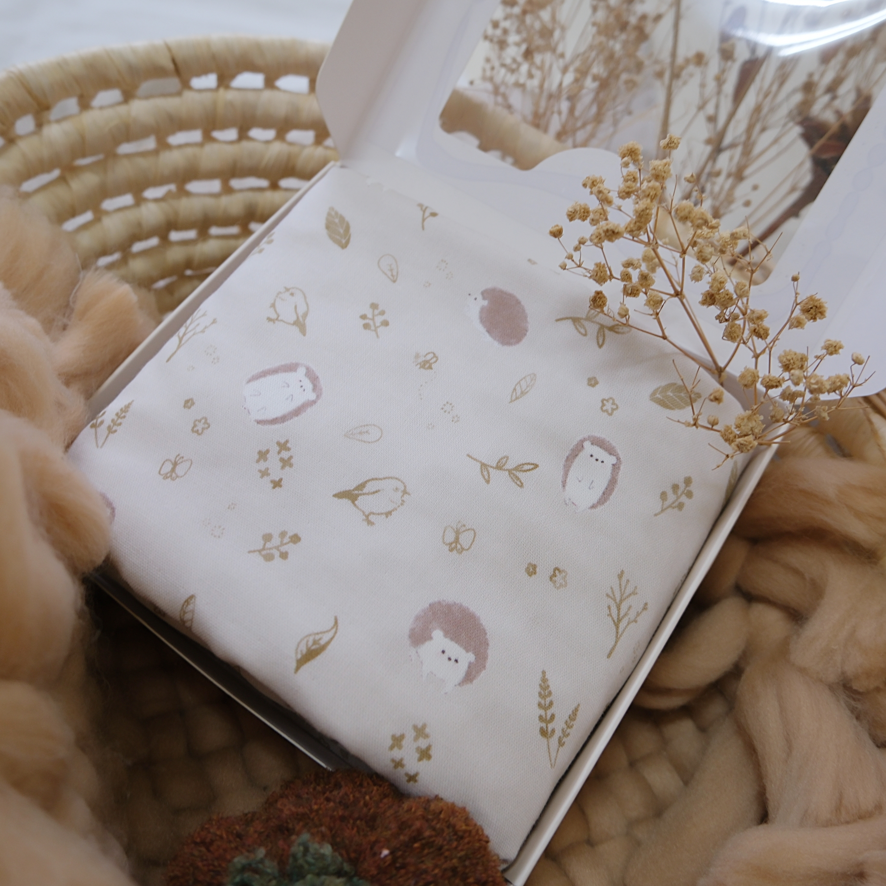 Hi Y.P store-嬰兒車蓋毯-獨家設計款-秋葉刺蝟