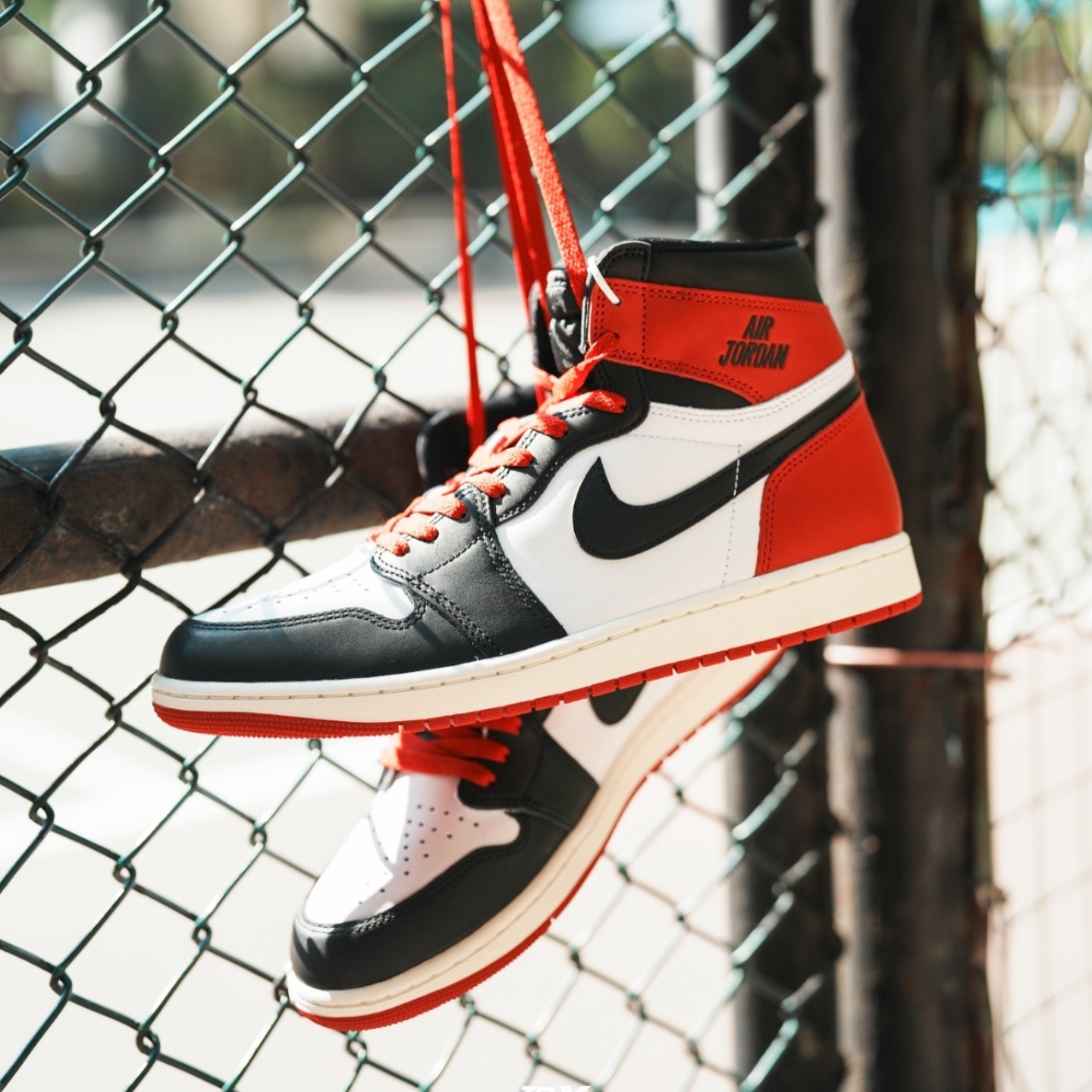 Nike Air Jordan 1 Hi Black Toe Reimagined 黑頭芝加哥 DZ5485-106