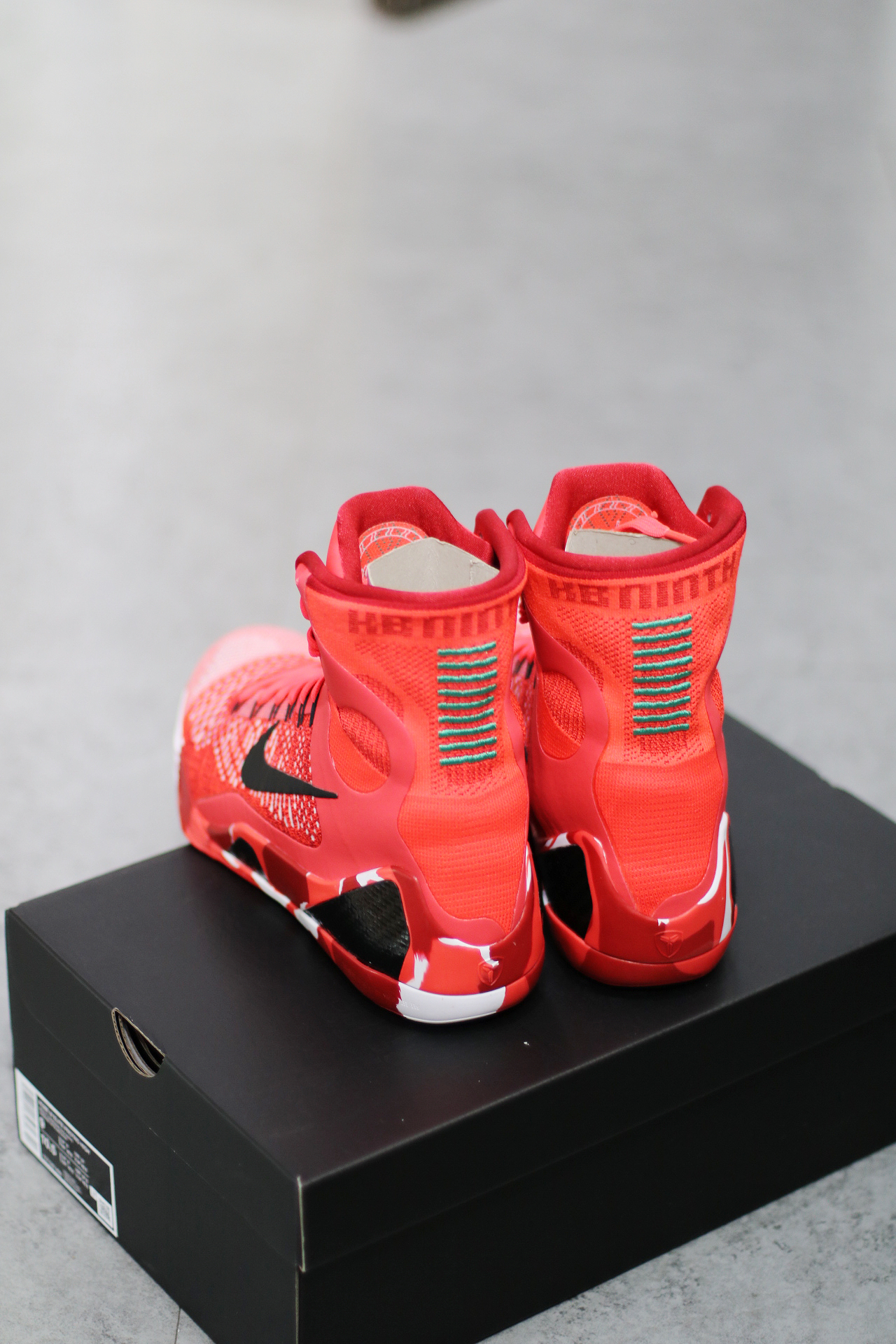 kobe 9 christmas size 12