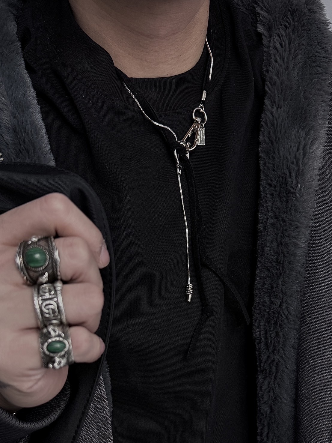 JIN UNIVERSAL 麂皮纏繞銀項鍊