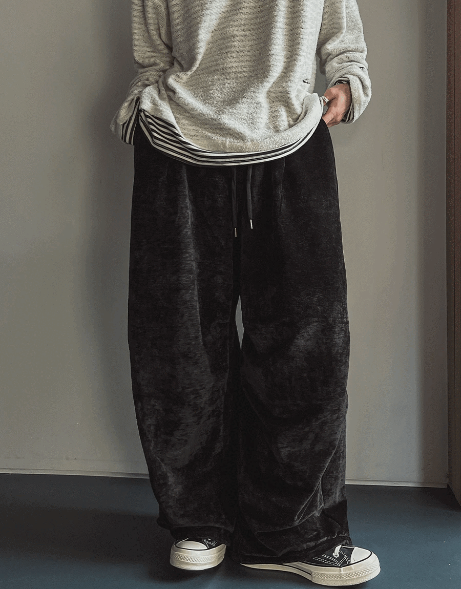 細褶天鵝絨直筒休閒褲