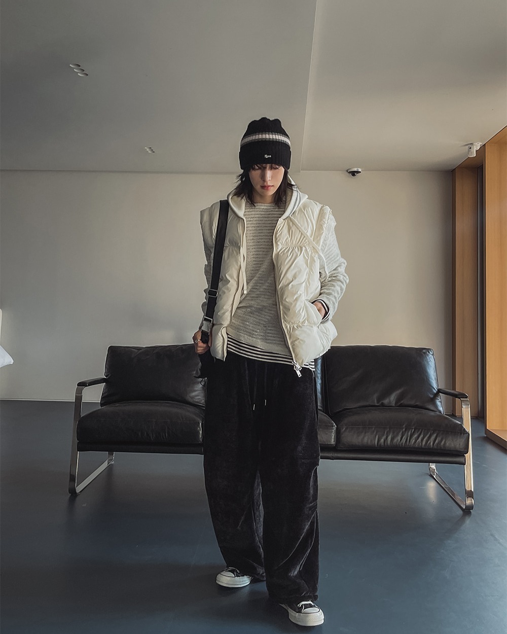 細褶天鵝絨直筒休閒褲