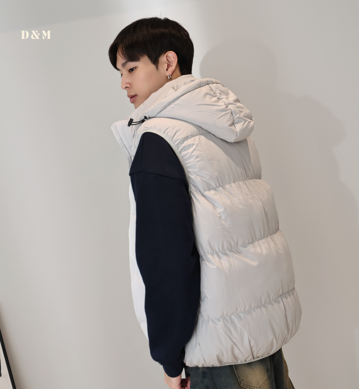 【輕暖羽絨】DOMISS可拆式連帽羽絨背心-2色 保暖 羽絨外套 情侶裝(現貨)