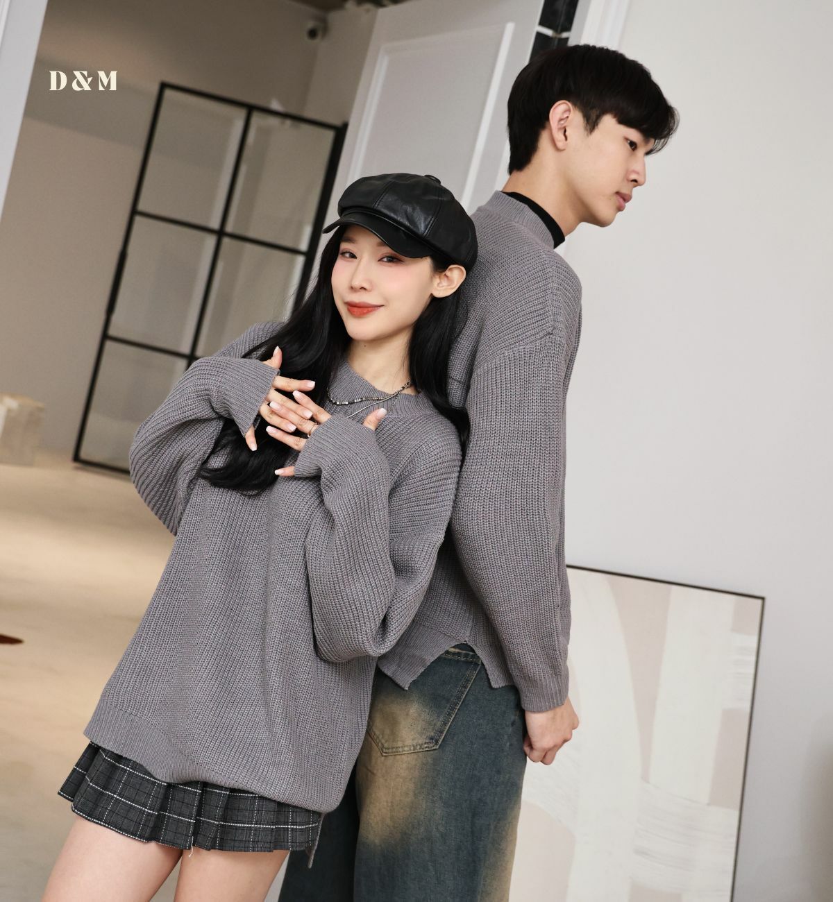 【質感純色】DOMISS袖洞口開衩毛衣-4色 圓領毛衣 針織 情侶裝(現貨)