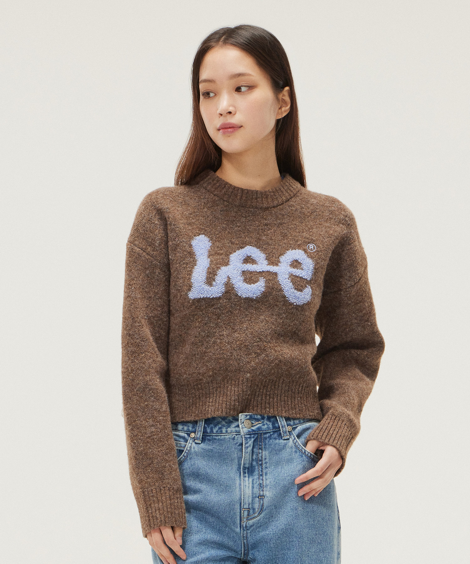 LEE Buckle Big Twitch Logo Knit Chocolate LE2403KT02CL