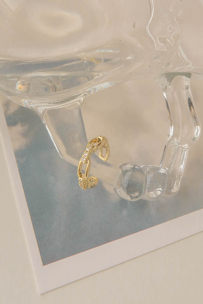 方形鏤空鑽飾耳骨夾(單支)