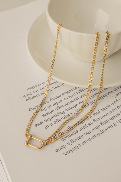 U形墜飾設計感鎖骨鍊